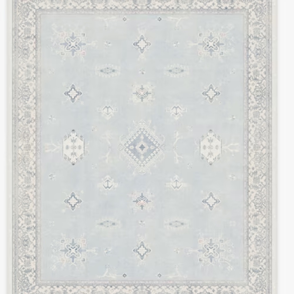 New Ruggable Verena Light Blue 8x10 rug with slight manufacturer mark No pad.